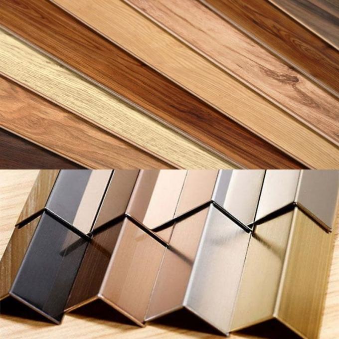 Woonkamer meubels Italiaanse moderne lederen combinatie bank met elegant Europees houten ontwerp en spons vullen 22