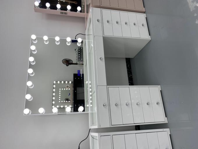 Y Verpakking Moderne kleedkamer Met licht spiegel slaapkamer ijdelheid kleedkamer Make-up Desktop Led spiegels Set lades kleedkamers 1