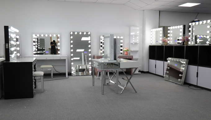 Touchscreen Metalen Frame 14 Lampen Make-up Spiegel met Lichten Led Vanity Spiegel 34